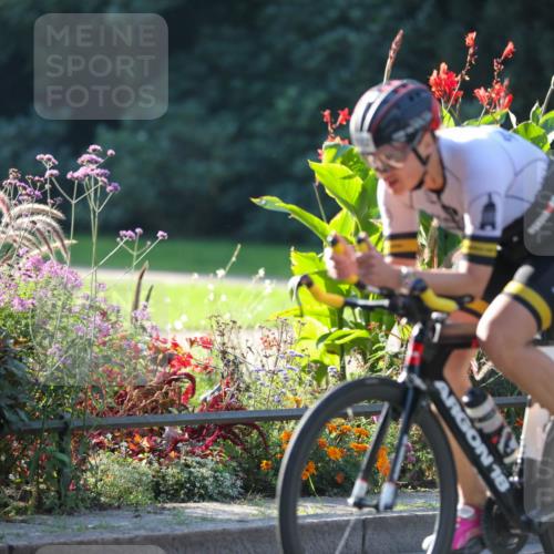 08.09.2024 - Stadtparktriathlon Zöllner http://msf.ph/oto/7015547 08.09.2024 09:28:22 Radfahren 146, 162 meine-sportfotos.de