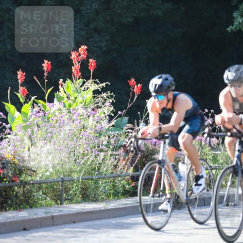 08.09.2024 - Stadtparktriathlon Zöllner http://msf.ph/oto/7015625 08.09.2024 09:29:40 Radfahren 94, 123 meine-sportfotos.de