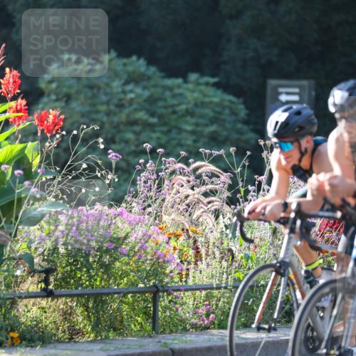 08.09.2024 - Stadtparktriathlon Zöllner http://msf.ph/oto/7015629 08.09.2024 09:29:41 Radfahren 94, 123 meine-sportfotos.de