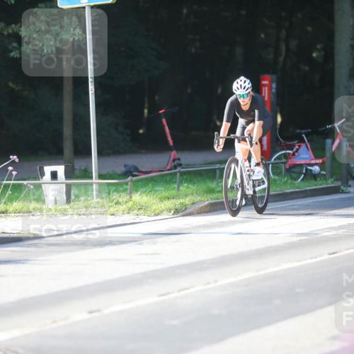 08.09.2024 - Stadtparktriathlon Zöllner http://msf.ph/oto/7015724 08.09.2024 09:30:58 Radfahren 97, 174, 178 meine-sportfotos.de
