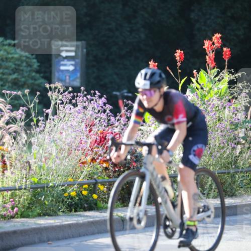 08.09.2024 - Stadtparktriathlon Zöllner http://msf.ph/oto/7015806 08.09.2024 09:32:12 Radfahren 95, 140 meine-sportfotos.de