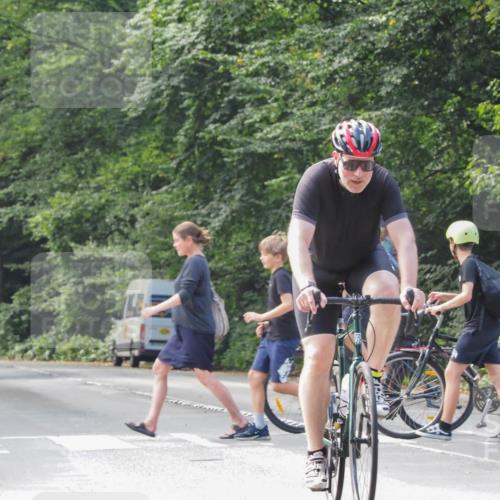 08.09.2024 - Stadtparktriathlon Zöllner http://msf.ph/oto/7015812 08.09.2024 12:22:57 Radfahren 781, 839, 906 meine-sportfotos.de