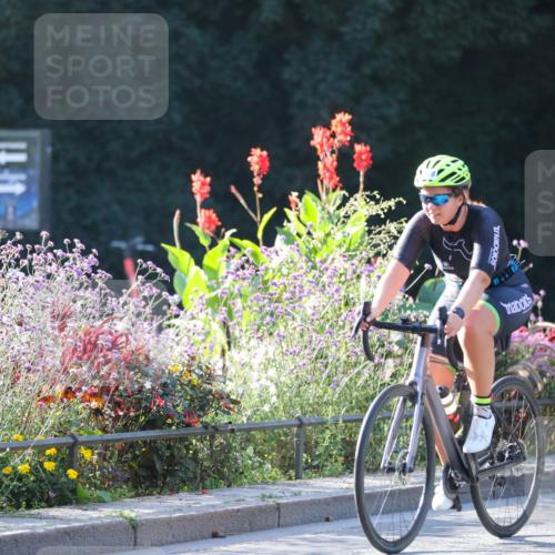 08.09.2024 - Stadtparktriathlon Zöllner http://msf.ph/oto/7015851 08.09.2024 09:32:57 Radfahren 101, 128, 132, 169, 176 meine-sportfotos.de