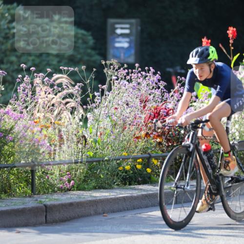 08.09.2024 - Stadtparktriathlon Zöllner http://msf.ph/oto/7015854 08.09.2024 09:32:59 Radfahren 101, 128, 132, 169, 171, 176 meine-sportfotos.de