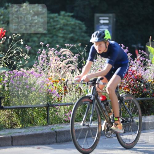 08.09.2024 - Stadtparktriathlon Zöllner http://msf.ph/oto/7015859 08.09.2024 09:33:00 Radfahren 101, 128, 132, 169, 171, 176 meine-sportfotos.de