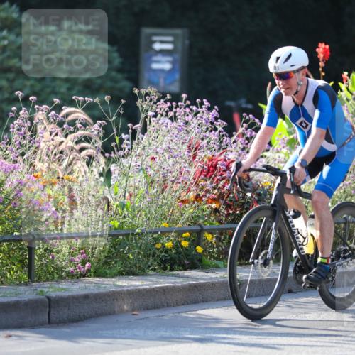 08.09.2024 - Stadtparktriathlon Zöllner http://msf.ph/oto/7015863 08.09.2024 09:33:04 Radfahren 101, 111, 132, 157, 171, 176 meine-sportfotos.de