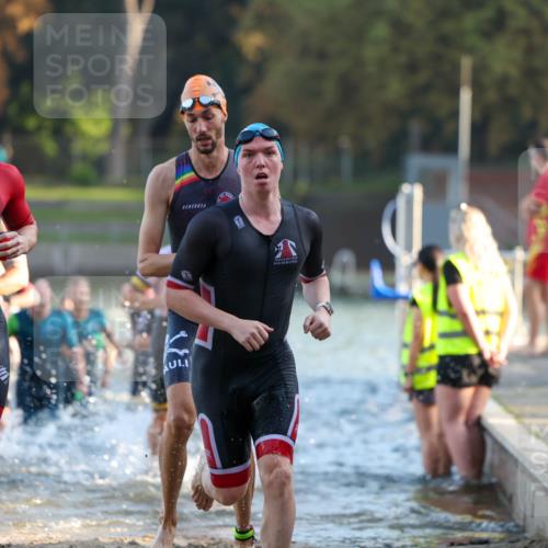 08.09.2024 - Stadtparktriathlon Michael Strokosch http://msf.ph/oto/7016085 08.09.2024 08:47:58 Schwimmen 15, 21, 23, 28, 35, 40, 41, 45, 54, 66, 67, 72, 74, 82, 85 meine-sportfotos.de