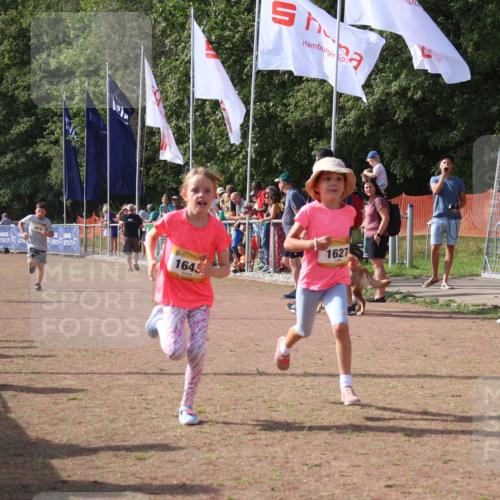 08.09.2024 - Airport Race Strokosch-Dieckow http://msf.ph/oto/7016118 08.09.2024 11:32:10 Ziel 1627, 1643, 1757, 1759 meine-sportfotos.de