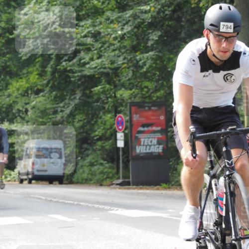 08.09.2024 - Stadtparktriathlon Zöllner http://msf.ph/oto/7016185 08.09.2024 12:25:29 Radfahren 751, 758, 771, 788, 794, 825, 834, 852, 855, 871, 880, 908 meine-sportfotos.de