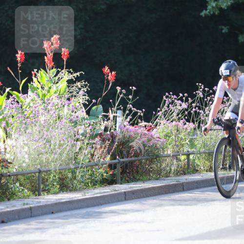 08.09.2024 - Stadtparktriathlon Zöllner http://msf.ph/oto/7016322 08.09.2024 09:38:10 Radfahren 151, 164 meine-sportfotos.de