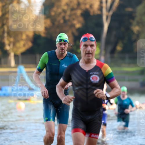 08.09.2024 - Stadtparktriathlon Michael Strokosch http://msf.ph/oto/7016765 08.09.2024 08:48:36 Schwimmen 4, 14, 61, 65 meine-sportfotos.de