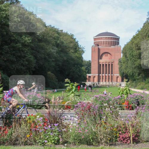 08.09.2024 - Stadtparktriathlon Zöllner http://msf.ph/oto/7016776 08.09.2024 11:50:47 Radfahren 582, 600 meine-sportfotos.de
