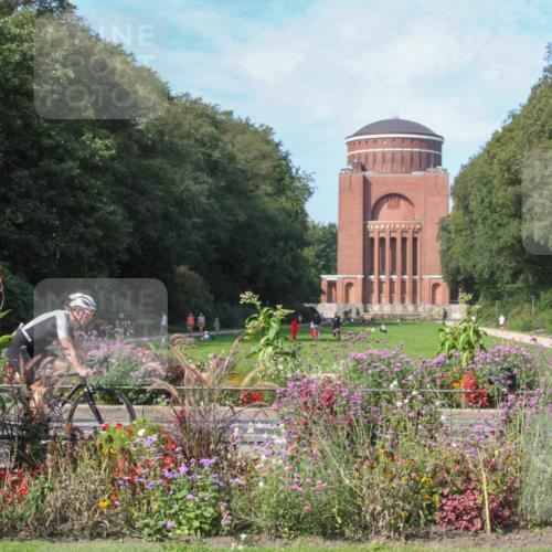 08.09.2024 - Stadtparktriathlon Zöllner http://msf.ph/oto/7016945 08.09.2024 11:51:46 Radfahren 583, 614, 643, 680, 695, 705, 736 meine-sportfotos.de