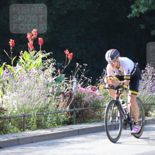08.09.2024 - Stadtparktriathlon Zöllner http://msf.ph/oto/7016980 08.09.2024 09:43:31 Radfahren 141, 162 meine-sportfotos.de