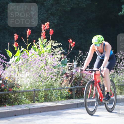 08.09.2024 - Stadtparktriathlon Zöllner http://msf.ph/oto/7017024 08.09.2024 09:43:51 Radfahren 150 meine-sportfotos.de