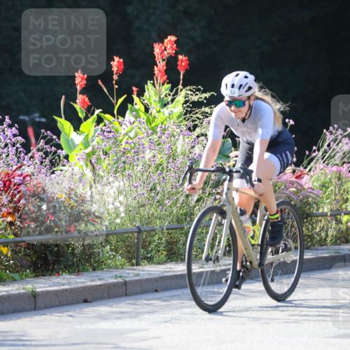 08.09.2024 - Stadtparktriathlon Zöllner http://msf.ph/oto/7017046 08.09.2024 09:44:05 Radfahren 52 meine-sportfotos.de
