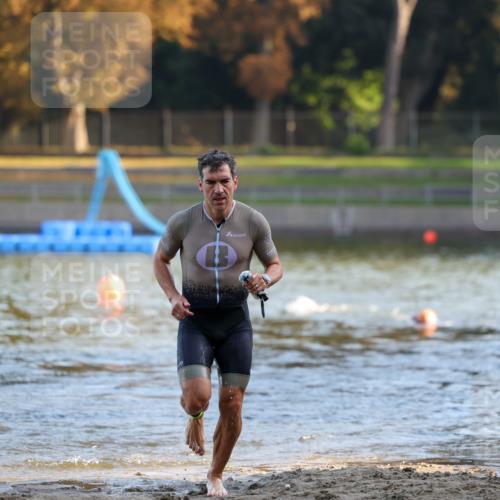 08.09.2024 - Stadtparktriathlon Michael Strokosch http://msf.ph/oto/7017052 08.09.2024 08:48:55 Schwimmen 16, 42 meine-sportfotos.de