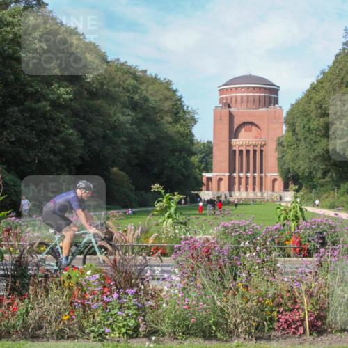 08.09.2024 - Stadtparktriathlon Zöllner http://msf.ph/oto/7017063 08.09.2024 11:52:17 Radfahren 644, 679 meine-sportfotos.de