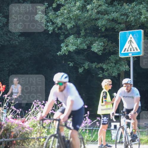 08.09.2024 - Stadtparktriathlon Zöllner http://msf.ph/oto/7017080 08.09.2024 09:53:49 Radfahren 194, 214, 216 meine-sportfotos.de