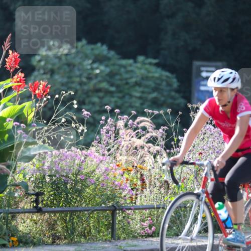 08.09.2024 - Stadtparktriathlon Zöllner http://msf.ph/oto/7017099 08.09.2024 09:53:56 Radfahren 198, 214 meine-sportfotos.de