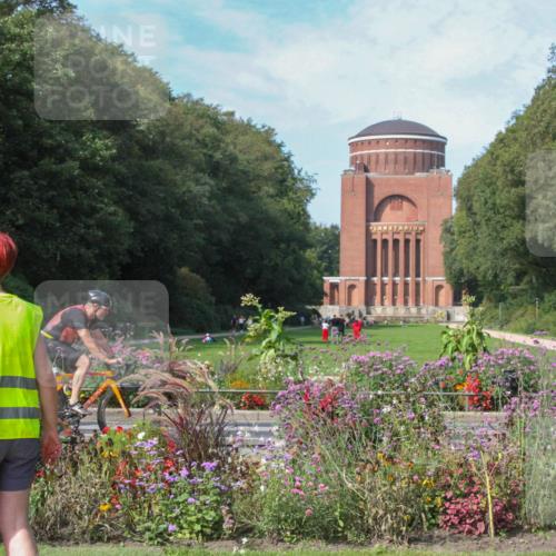 08.09.2024 - Stadtparktriathlon Zöllner http://msf.ph/oto/7017166 08.09.2024 11:52:49 Radfahren 577, 620, 660, 667 meine-sportfotos.de