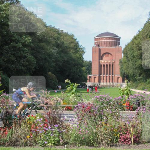 08.09.2024 - Stadtparktriathlon Zöllner http://msf.ph/oto/7017176 08.09.2024 11:53:01 Radfahren 570, 647, 668, 676, 728 meine-sportfotos.de