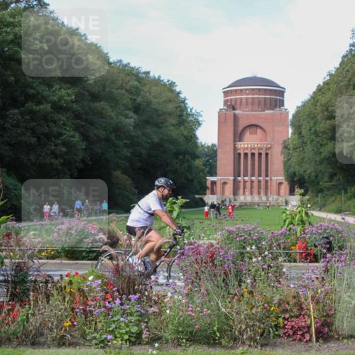 08.09.2024 - Stadtparktriathlon Zöllner http://msf.ph/oto/7017408 08.09.2024 11:55:32 Radfahren 617, 678, 832 meine-sportfotos.de