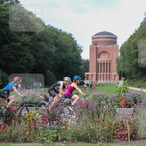 08.09.2024 - Stadtparktriathlon Zöllner http://msf.ph/oto/7017421 08.09.2024 11:55:35 Radfahren 617, 659, 675, 678, 691, 832 meine-sportfotos.de