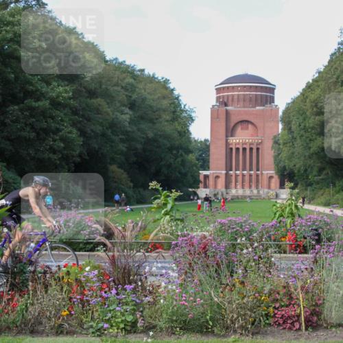 08.09.2024 - Stadtparktriathlon Zöllner http://msf.ph/oto/7017463 08.09.2024 11:55:52 Radfahren 672, 692, 791 meine-sportfotos.de