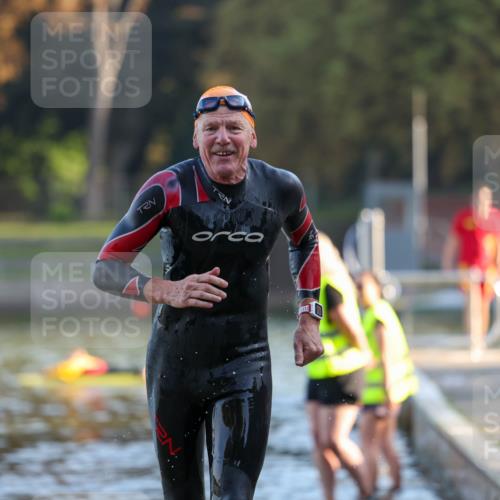 08.09.2024 - Stadtparktriathlon Michael Strokosch http://msf.ph/oto/7017507 08.09.2024 08:49:29 Schwimmen 2 meine-sportfotos.de