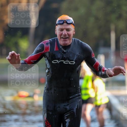 08.09.2024 - Stadtparktriathlon Michael Strokosch http://msf.ph/oto/7017533 08.09.2024 08:49:29 Schwimmen 2 meine-sportfotos.de