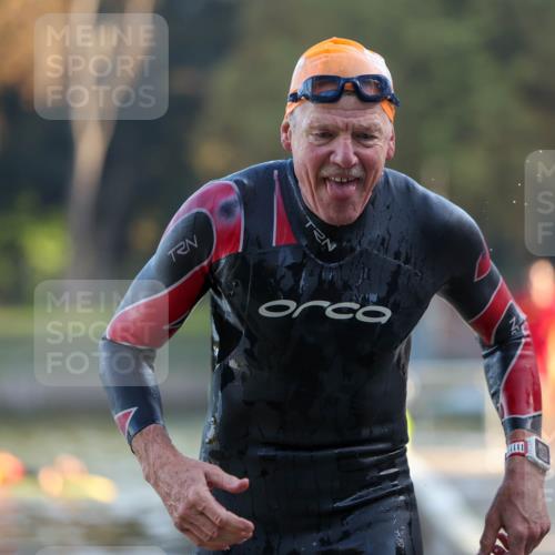08.09.2024 - Stadtparktriathlon Michael Strokosch http://msf.ph/oto/7017554 08.09.2024 08:49:30 Schwimmen 2 meine-sportfotos.de
