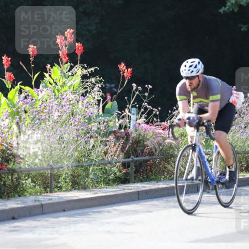 08.09.2024 - Stadtparktriathlon Zöllner http://msf.ph/oto/7017619 08.09.2024 09:57:53 Radfahren 193, 200, 211, 217 meine-sportfotos.de