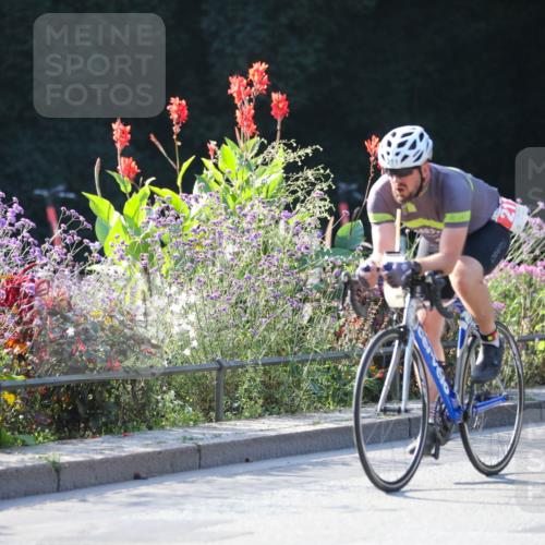 08.09.2024 - Stadtparktriathlon Zöllner http://msf.ph/oto/7017629 08.09.2024 09:57:54 Radfahren 193, 200, 211, 217 meine-sportfotos.de