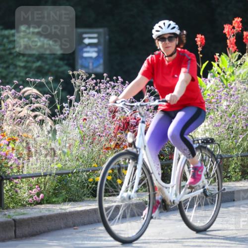08.09.2024 - Stadtparktriathlon Zöllner http://msf.ph/oto/7017669 08.09.2024 09:58:14 Radfahren 232, 233 meine-sportfotos.de