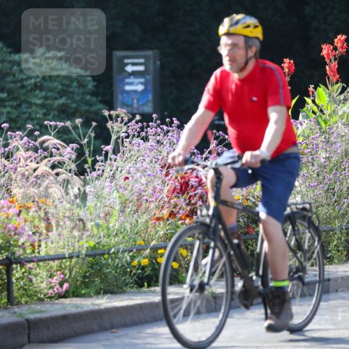 08.09.2024 - Stadtparktriathlon Zöllner http://msf.ph/oto/7017674 08.09.2024 09:58:16 Radfahren 232, 233, 235 meine-sportfotos.de