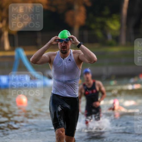 08.09.2024 - Stadtparktriathlon Michael Strokosch http://msf.ph/oto/7017685 08.09.2024 08:57:18 Schwimmen 114, 122 meine-sportfotos.de