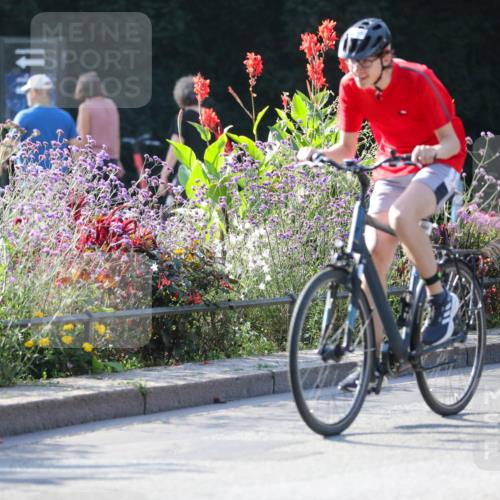 08.09.2024 - Stadtparktriathlon Zöllner http://msf.ph/oto/7017696 08.09.2024 09:58:26 Radfahren 235 meine-sportfotos.de