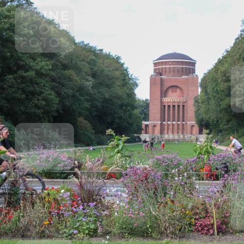 08.09.2024 - Stadtparktriathlon Zöllner http://msf.ph/oto/7017714 08.09.2024 11:57:58 Radfahren 595, 613, 696, 716, 726, 749, 787, 828 meine-sportfotos.de