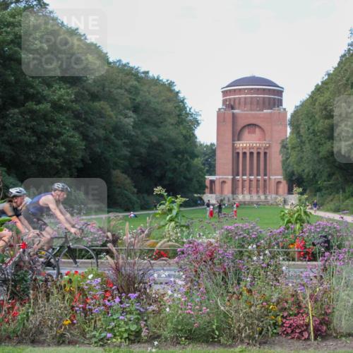 08.09.2024 - Stadtparktriathlon Zöllner http://msf.ph/oto/7017726 08.09.2024 11:58:00 Radfahren 595, 613, 677, 696, 716, 749, 762, 787, 828 meine-sportfotos.de