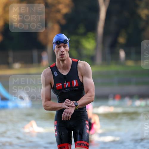 08.09.2024 - Stadtparktriathlon Michael Strokosch http://msf.ph/oto/7017744 08.09.2024 08:57:23 Schwimmen 99, 114, 126 meine-sportfotos.de