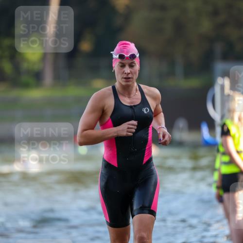 08.09.2024 - Stadtparktriathlon Michael Strokosch http://msf.ph/oto/7017844 08.09.2024 08:57:32 Schwimmen 99, 106, 126 meine-sportfotos.de