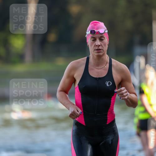 08.09.2024 - Stadtparktriathlon Michael Strokosch http://msf.ph/oto/7017859 08.09.2024 08:57:33 Schwimmen 99, 106, 126 meine-sportfotos.de