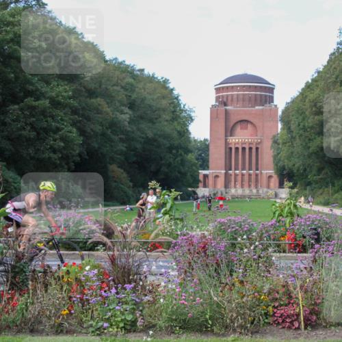 08.09.2024 - Stadtparktriathlon Zöllner http://msf.ph/oto/7017891 08.09.2024 11:59:00 Radfahren 758, 796, 811, 843 meine-sportfotos.de