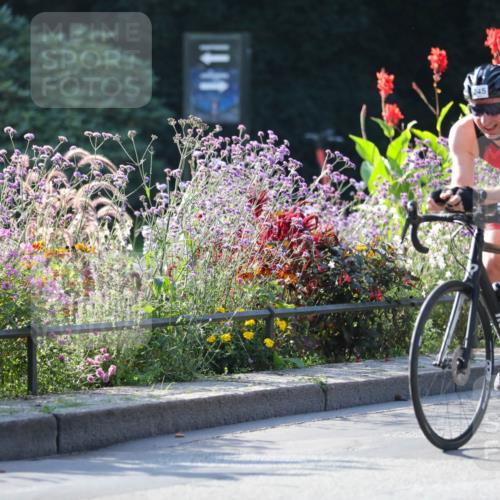 08.09.2024 - Stadtparktriathlon Zöllner http://msf.ph/oto/7017896 08.09.2024 09:59:40 Radfahren 243, 245 meine-sportfotos.de