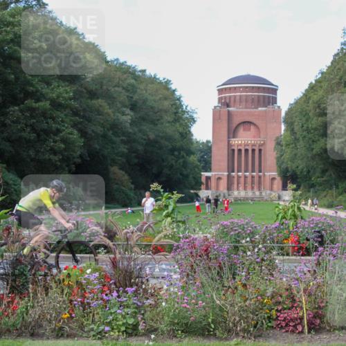 08.09.2024 - Stadtparktriathlon Zöllner http://msf.ph/oto/7017902 08.09.2024 11:59:05 Radfahren 689, 758, 765, 775, 815 meine-sportfotos.de