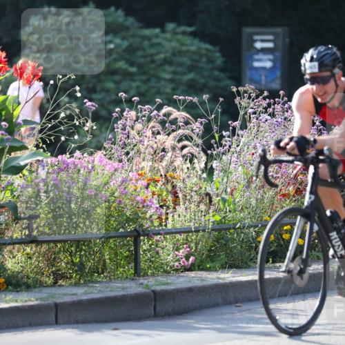 08.09.2024 - Stadtparktriathlon Zöllner http://msf.ph/oto/7017908 08.09.2024 09:59:40 Radfahren 243, 245 meine-sportfotos.de