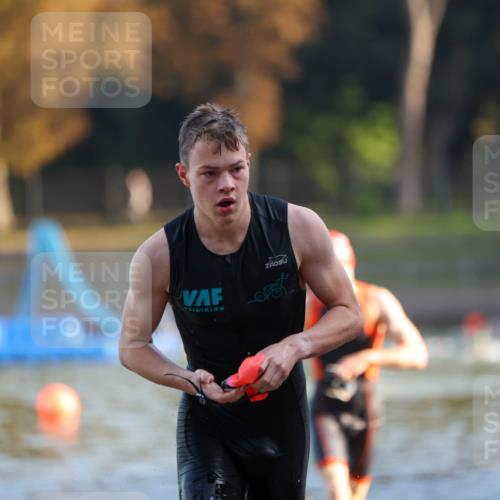 08.09.2024 - Stadtparktriathlon Michael Strokosch http://msf.ph/oto/7017958 08.09.2024 08:57:38 Schwimmen 106, 126 meine-sportfotos.de