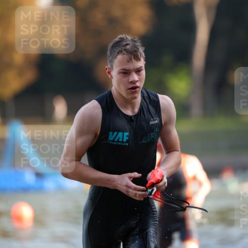 08.09.2024 - Stadtparktriathlon Michael Strokosch http://msf.ph/oto/7017965 08.09.2024 08:57:38 Schwimmen 106, 126 meine-sportfotos.de