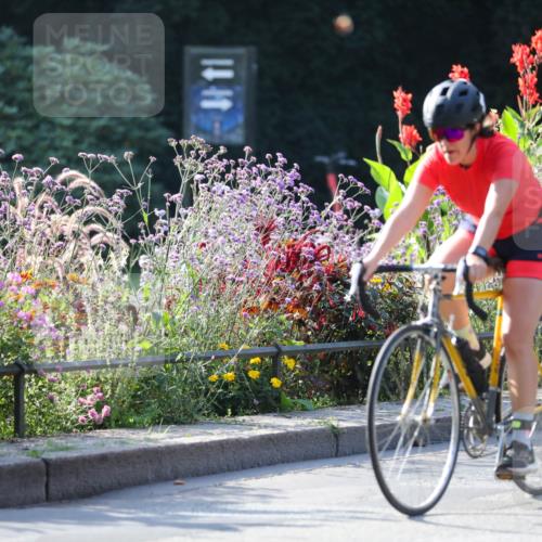 08.09.2024 - Stadtparktriathlon Zöllner http://msf.ph/oto/7017977 08.09.2024 09:59:57 Radfahren 204, 215, 222, 230, 259, 262 meine-sportfotos.de
